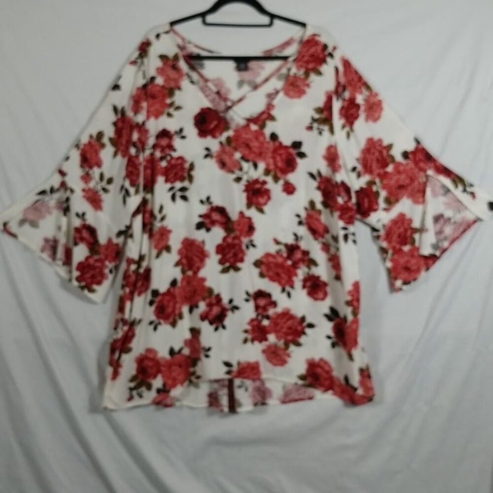 Torrid Women's Coral Floral Slits V-neck Casual Summer Top Plus Size 3X